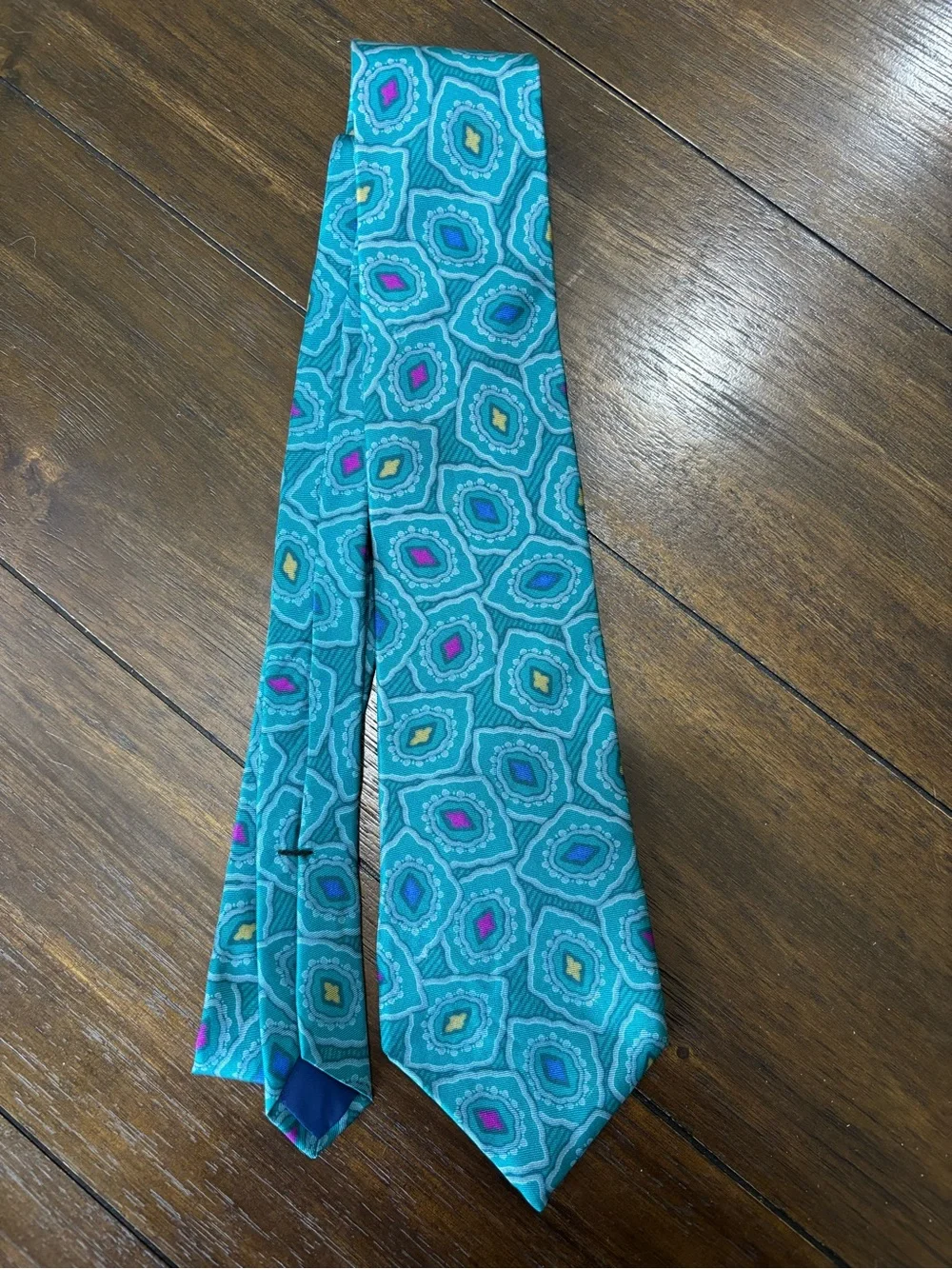 Perry Ellis Portfolio 100% Silk Teal Turquoise Geometric Tie Made in USA